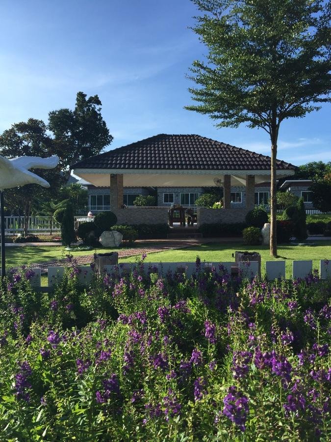 Rai Fahpratan Home And Garden Ban Pak Ngam  Экстерьер фото