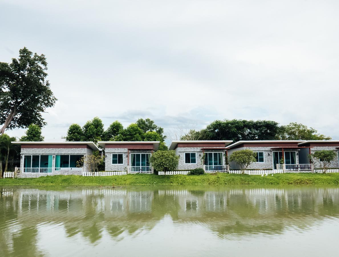 Rai Fahpratan Home And Garden Ban Pak Ngam  Экстерьер фото