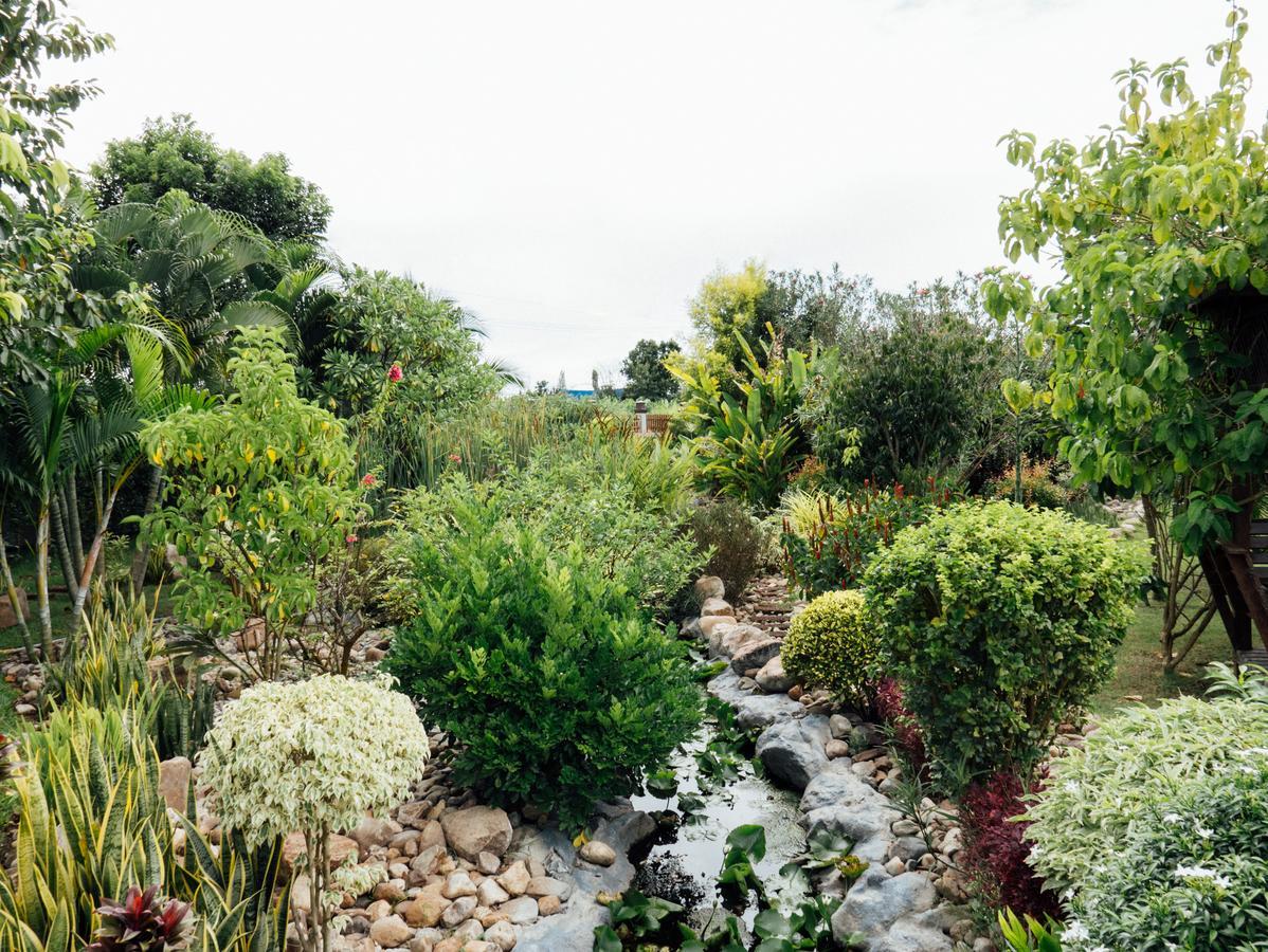 Rai Fahpratan Home And Garden Ban Pak Ngam  Экстерьер фото