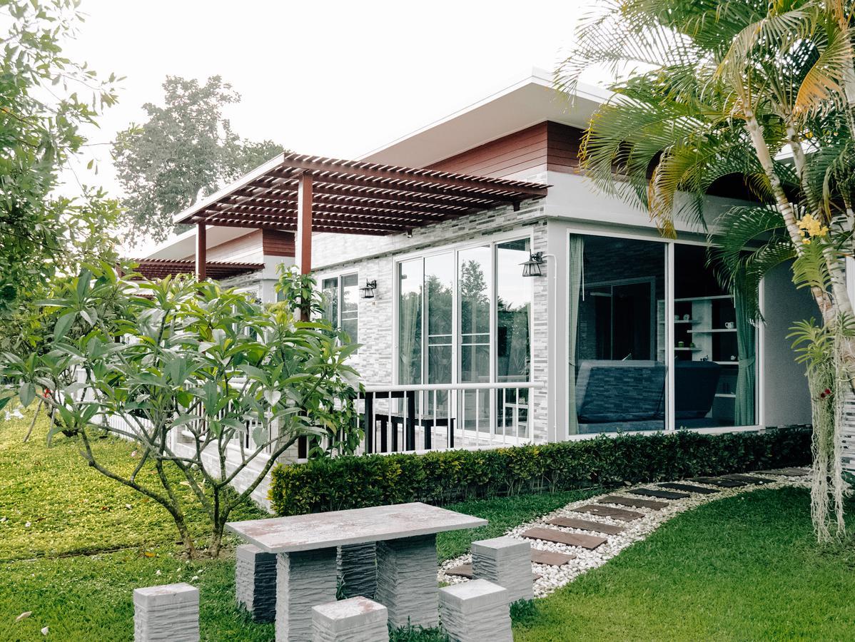 Rai Fahpratan Home And Garden Ban Pak Ngam  Экстерьер фото