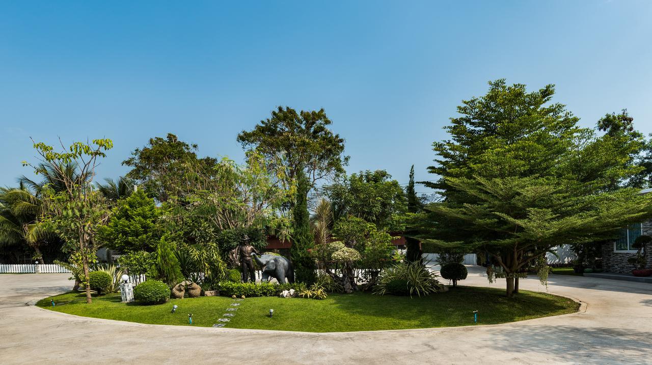 Rai Fahpratan Home And Garden Ban Pak Ngam  Экстерьер фото